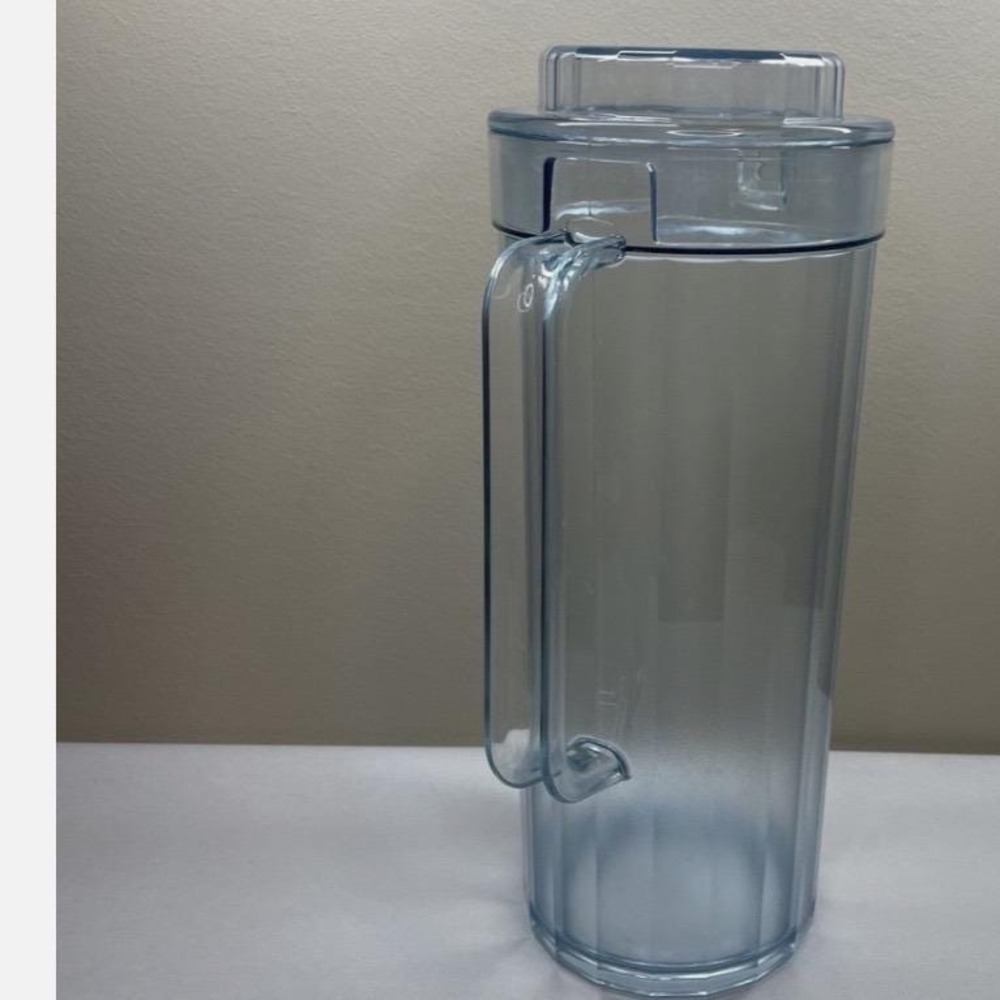 Vintage Tupperware Watercolor Blue Acrylic‎ Preludio Pitcher 2003A-1 2 Qt